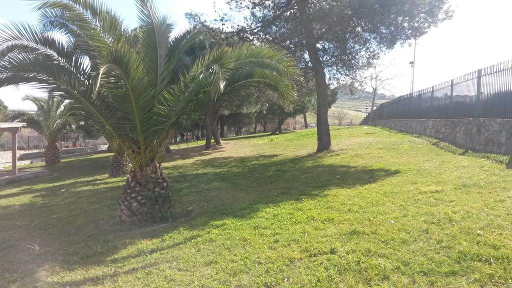 Albergue Ciudad De Caces מראה חיצוני תמונה