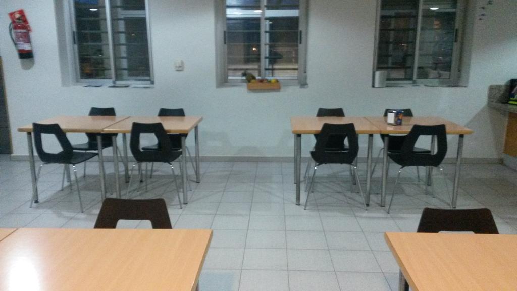 Albergue Ciudad De Caces מראה חיצוני תמונה